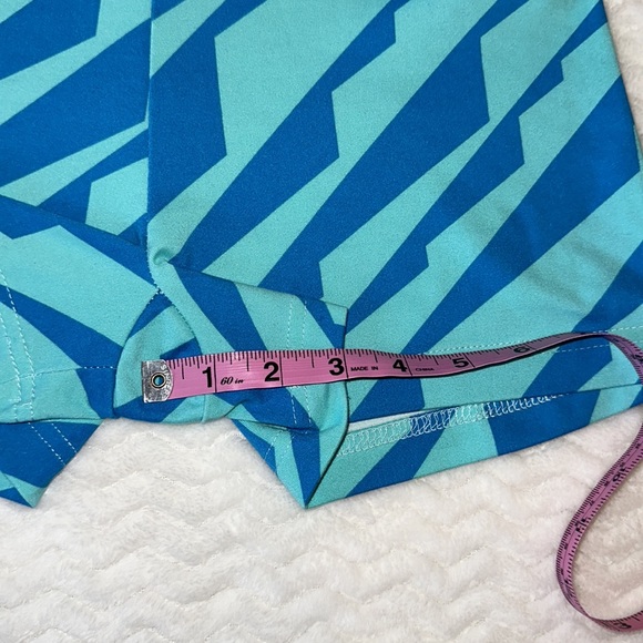 Marika Tek Blue and Teal Stretch Short Athletic Workout Shorts Size Large - Picture 9 of 11